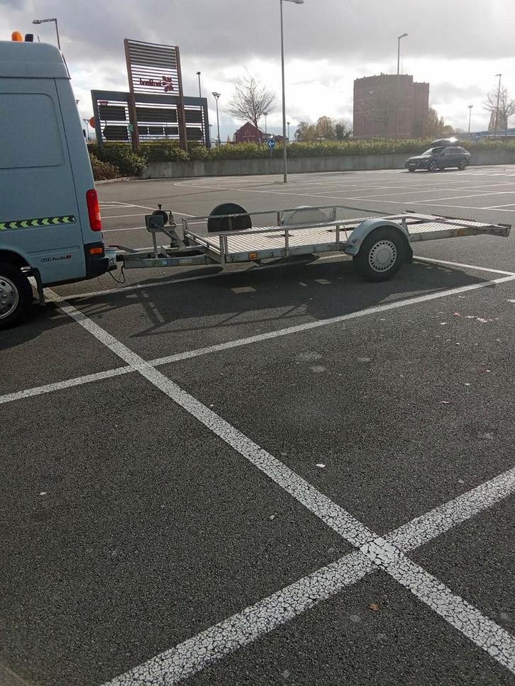 Remorque plateau disponible avec chauffeur, Autos : Divers, Remorques