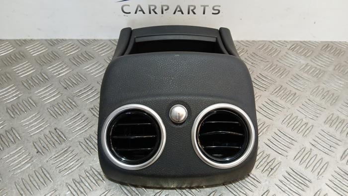 Luchtrooster achter van een Mercedes C-Klasse, Auto-onderdelen, Carrosserie, Mercedes-Benz, Gebruikt, 3 maanden garantie, Ophalen of Verzenden