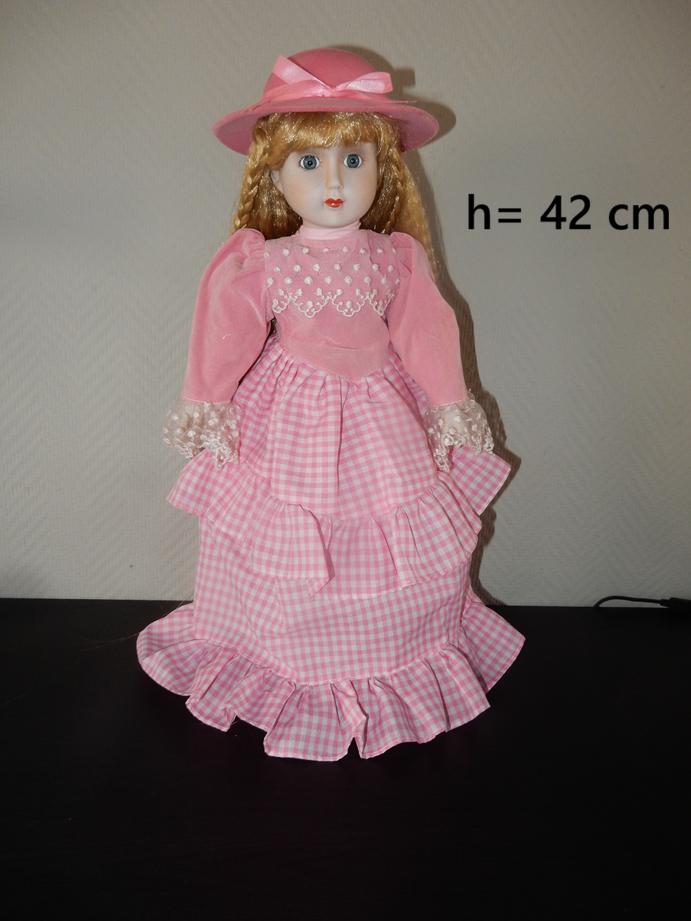 nr.73 - Porseleinen pop - E, Enlèvement, Poupée