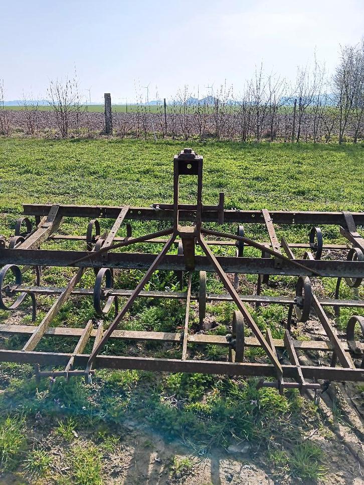 herse et faneur/andaineur pz a vendre, Articles professionnels, Agriculture | Outils, Enlèvement