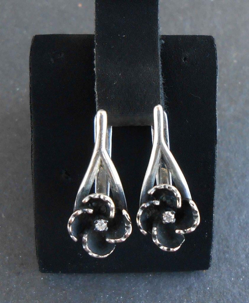 Boucles d'oreilles en forme de fleur en argent, Bijoux, Sacs & Beauté, Boucles d'oreilles, Neuf, Avec pierre précieuse, Argent