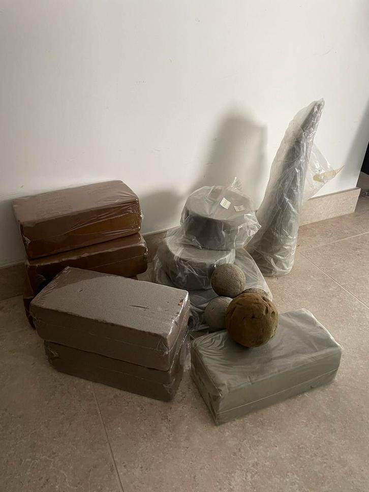 Bloemschuim oasis set voor kunstbloemen – diverse vormen, Hobby en Vrije tijd, Knutselen, Zo goed als nieuw, Materiaal, Ophalen