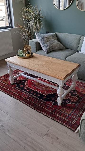 Salontafel beschikbaar voor biedingen