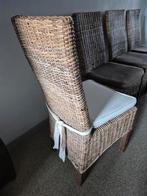 4 rotan stoelen met bruine en witte kussens, Huis en Inrichting, Ophalen, Zo goed als nieuw