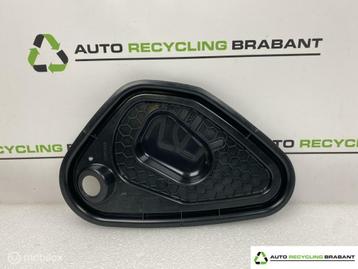 Portier Afdekking Links Achter Porsche Taycan 9J1839915B beschikbaar voor biedingen