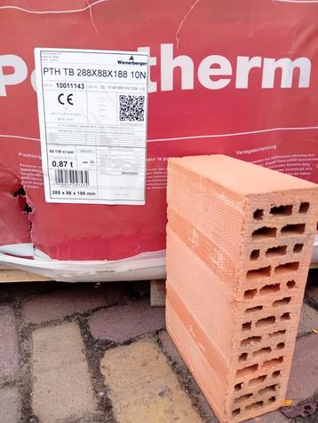 Snelbouwstenen 29x9x19 beschikbaar voor biedingen