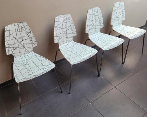 4 chaises Vilmar (IKEA) en très bon état, Maison & Meubles, Chaises, Utilisé, Enlèvement