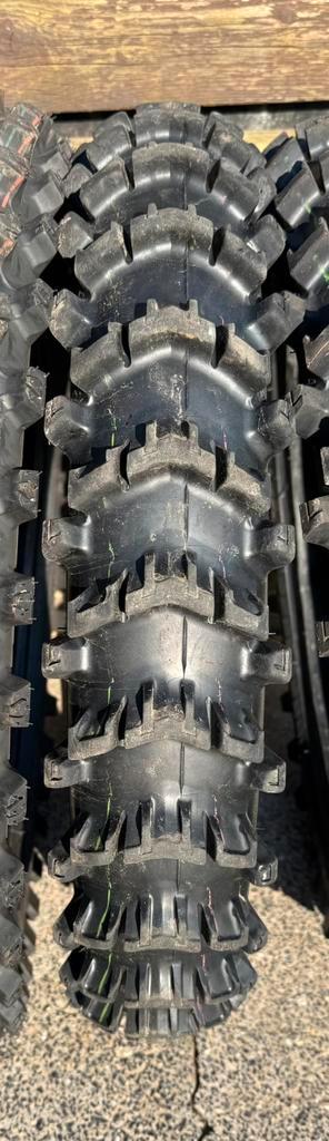 Pneu occasion dunlop  beschikbaar voor biedingen