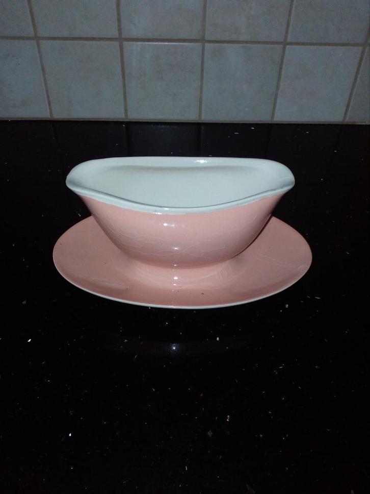 Boch pastel sauskom, Antiek en Kunst, Antiek | Servies los, Ophalen of Verzenden