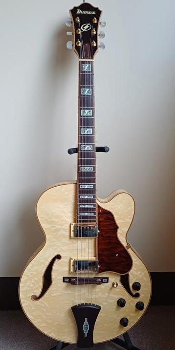 Ibanez Custom Artcore AF125 nieuwe staat beschikbaar voor biedingen