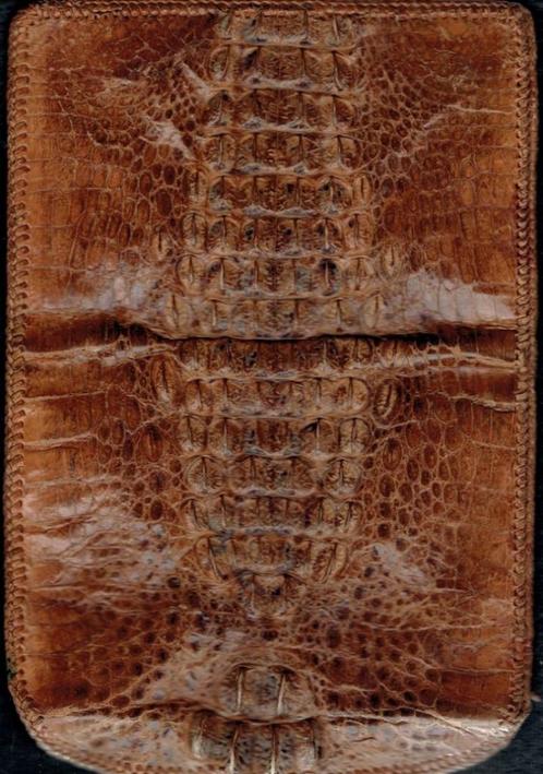 Ancien portefeuille en cuir imitation crocodile, Bijoux, Sacs & Beauté, Porte-monnaie & Portefeuilles, Utilisé, Autres marques