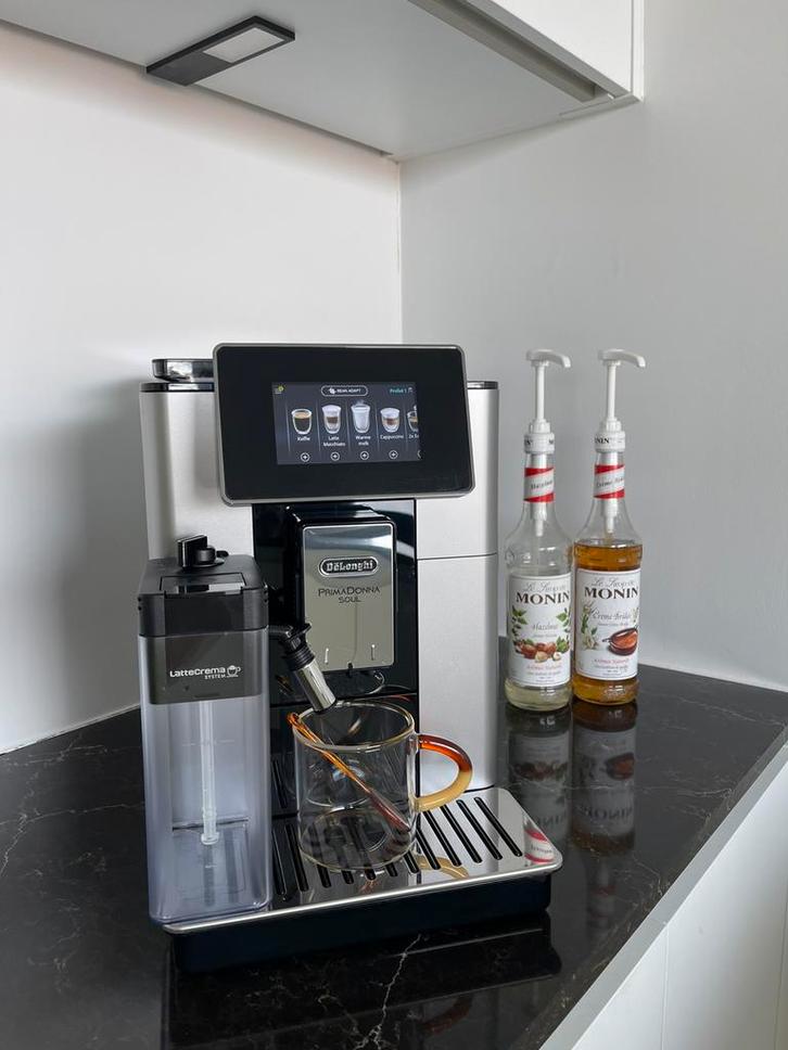 De’Longhi PrimaDonna Soul, Elektronische apparatuur, Koffiezetapparaten, Zo goed als nieuw, Koffiebonen, Espresso apparaat, 10 kopjes of meer
