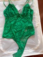 Nieuwe kanten body in zomers groene kleur, Maat M. Bershka, Kleding | Dames, Topjes, Ophalen, Maat 38/40 (M)
