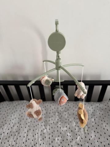 Mobieltje voor babypark beschikbaar voor biedingen