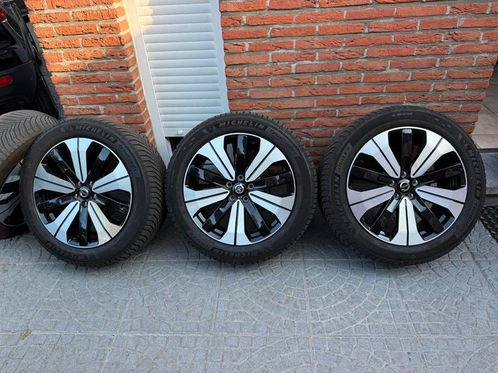 Volvo VELGEN MET BANDEN 19inch, Auto-onderdelen, Banden en Velgen, Band(en), 19 inch, Ophalen