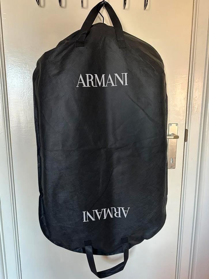 Armani kostuum + hemd Maat 54.1 keer gedragen, als nieuw, Vêtements | Hommes, Costumes & Vestes, Comme neuf, Enlèvement ou Envoi