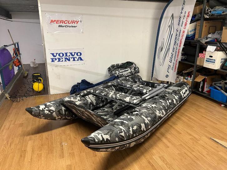 CAMOUFLAGE Smartliner 320 "PRO FISH" inflatable vis boot, Sports nautiques & Bateaux, Canots pneumatiques, Neuf, Autres marques