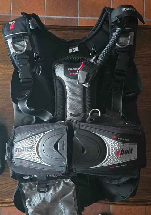 Mares Bolt Back-Inflate BCD – maat M - Perfecte staat, Watersport en Boten, Duiken, Zo goed als nieuw, Trimvest of Wing, Ophalen of Verzenden