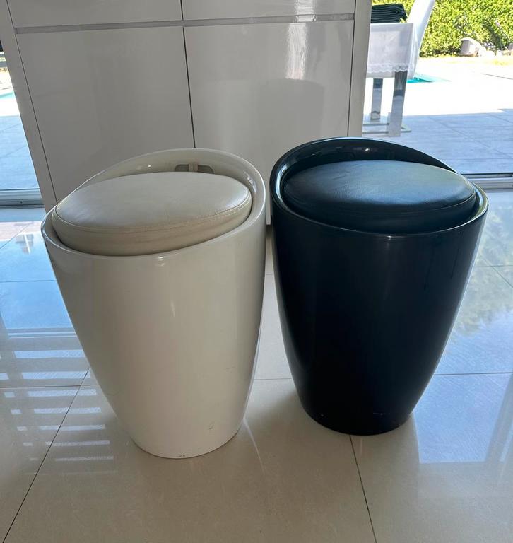 Lot de 2 tabourets design avec espace rangement, Maison & Meubles, Tabourets, Comme neuf, Enlèvement