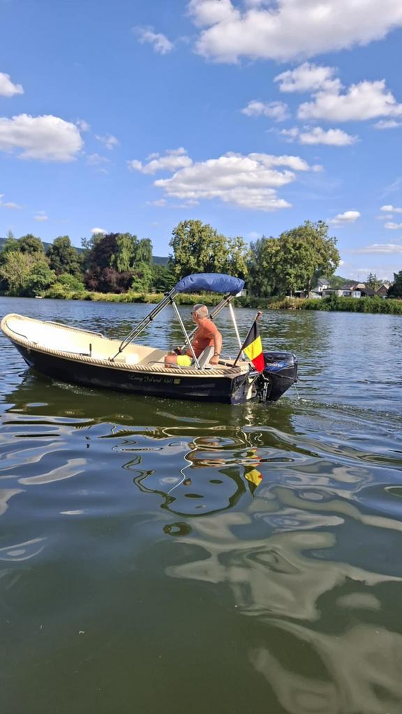 Barque 4m60, Sports nautiques & Bateaux, Bateaux de pêche & à console, Comme neuf, jusqu'à 10 ch, 3 à 6 mètres, Essence, Moteur hors-bord