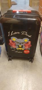 Valise Carpisa 4 roues. 70x45x20cm. 40 euros, Ophalen, Gebruikt