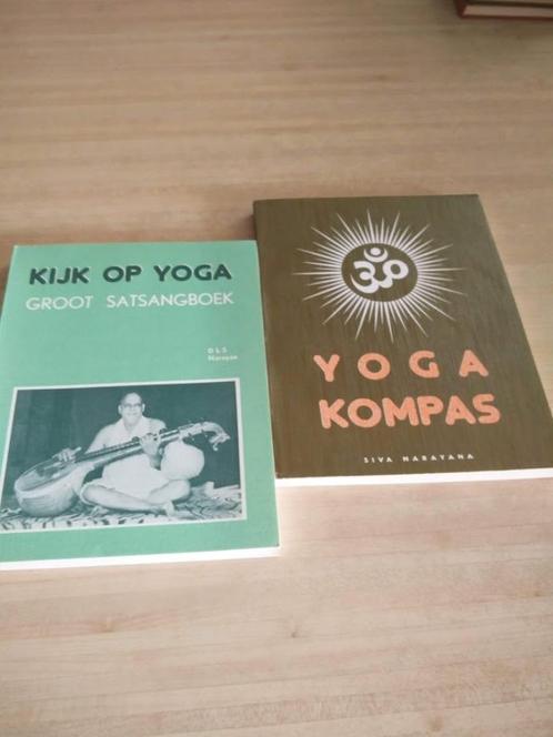 Boeken over YOGA, verschillende., Boeken, Sportboeken, Zo goed als nieuw, Overige sporten, Ophalen of Verzenden