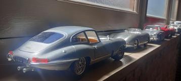 9 modelauto's 1/18 beschikbaar voor biedingen
