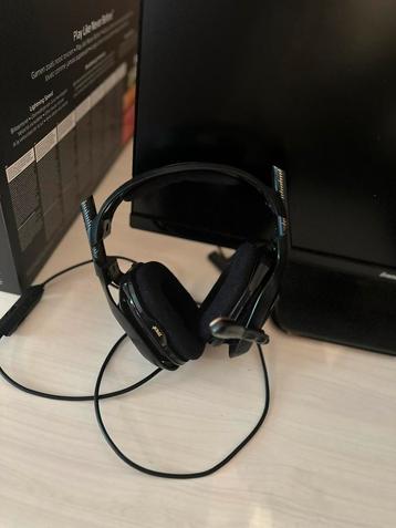 Zwarte headset Astro A40 beschikbaar voor biedingen