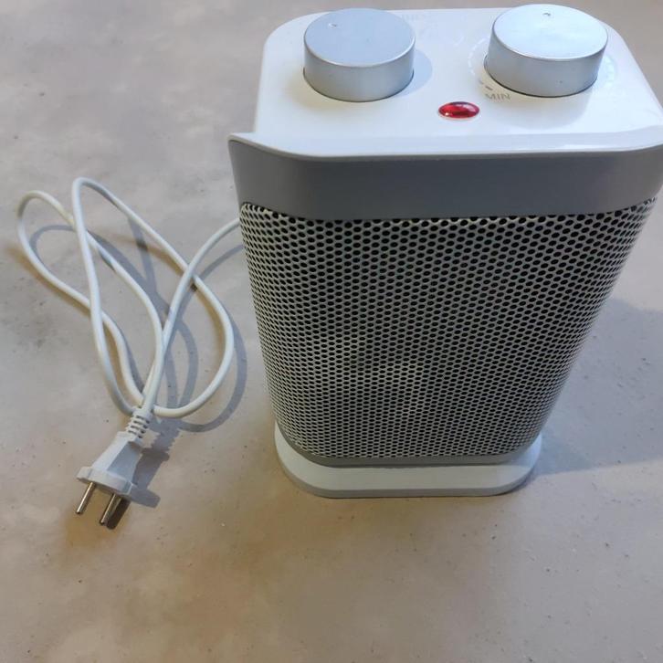 Keramische luchtverhitter van Brandson., Doe-het-zelf en Bouw, Verwarming en Radiatoren, Zo goed als nieuw, Radiator, 800 watt of meer