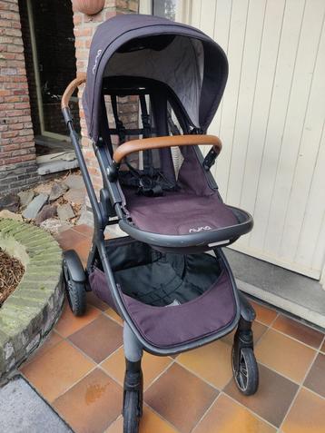 Kinderwagen met draagmand Nuna beschikbaar voor biedingen