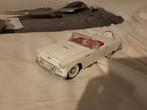 Witte ford thunderbird, Hobby en Vrije tijd, Modelauto's | 1:18, Ophalen, Zo goed als nieuw, Auto, Revell