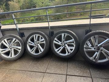 Jantes vw et pneus 225/45/ R17  91w beschikbaar voor biedingen