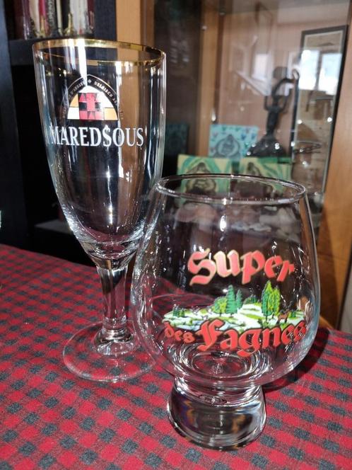 2 Super des Fagnes en Maredsous bierglazen, Huis en Inrichting, Keuken | Servies, Gebruikt, Glas of Glazen, Glas, Ophalen of Verzenden