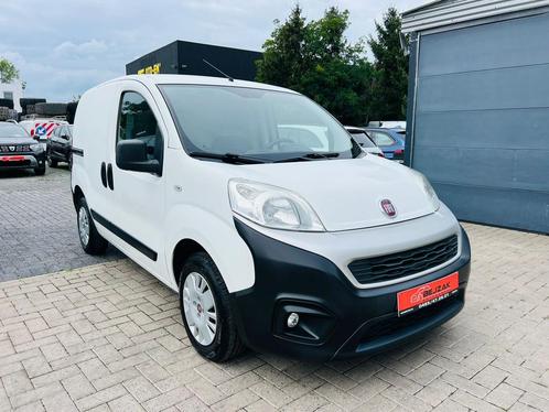 Fiat Fiorino 1.3d 2017 96.000KM 1J Garantie Lichtevracht, Autos, Camionnettes & Utilitaires, Entreprise, Ordinateur de bord, Fiat