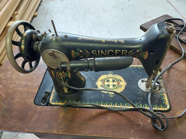 oude naaimachine Singer, Antiek en Kunst, Antiek | Naaimachines, Ophalen