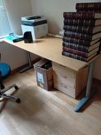 Gratis IKEA-kantoor donderdag 21 augustus Woluwé, Huis en Inrichting, Ophalen of Verzenden, Zo goed als nieuw, Bureau