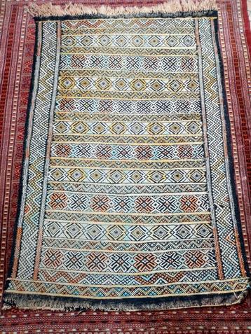 Tenture berbère - Kilim en soie et laine - fait-main beschikbaar voor biedingen