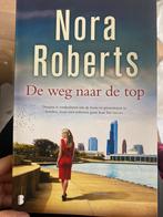 Nora Roberts - De weg naar de top, Livres, Thrillers, Comme neuf, Enlèvement, Nora Roberts