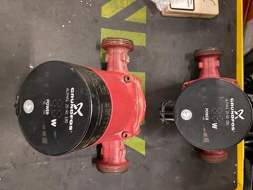 GRUNDFOS ALPHA1 25-60 180 (2stuks beschikbaar) 1x 230Volt, Doe-het-zelf en Bouw, Verwarming en Radiatoren, Ophalen of Verzenden