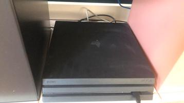 Ps4 Pro + games  beschikbaar voor biedingen