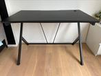 Trust GXT 711 Dominus Gaming Desk, Huis en Inrichting, Bureaus, Ophalen, Gebruikt, Bureau