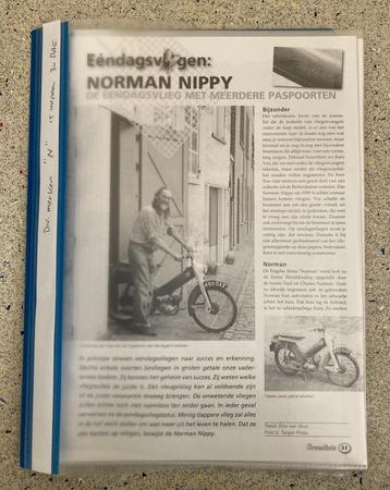 Unieke Map met documentatie bromfietsen Merknaam letter N beschikbaar voor biedingen