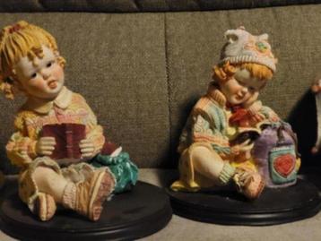 Beeld jongen of meisje beschikbaar voor biedingen