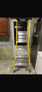 Échelle en aluminium pour les professionnels état neuf, Ophalen
