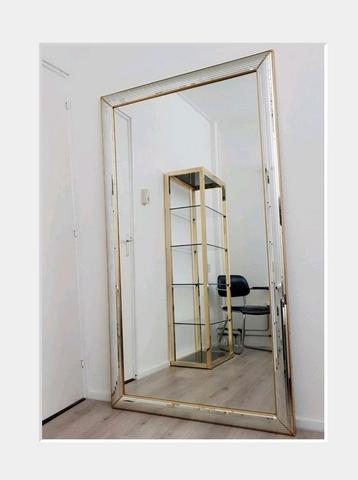 Monumentale Spiegel 185 cm beschikbaar voor biedingen