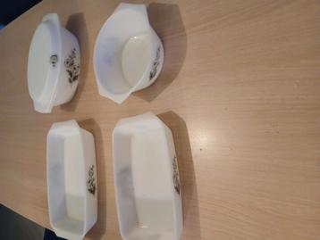 set ovenschalen arcopal beschikbaar voor biedingen