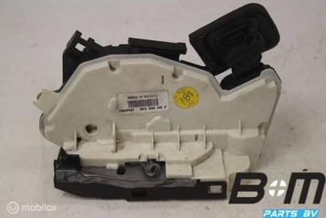 Portierslot links achter Volkswagen Jetta 5K4839015F beschikbaar voor biedingen