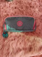 Kipling pennenzak met 3 ritsen en aapje, Handtassen en Accessoires, Tassen | Schooltassen, Ophalen of Verzenden