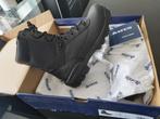 NEUF - chaussures BATES 42, Doe-het-zelf en Bouw, Veiligheidskleding, Ophalen, Nieuw