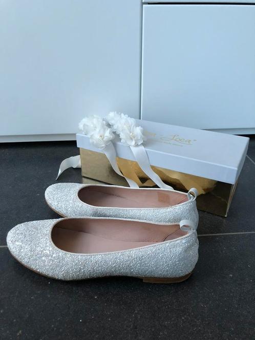 Ballerina’s wit glitter Oca Loca, Kinderen en Baby's, Kinderkleding | Schoenen en Sokken, Zo goed als nieuw, Schoenen, Meisje